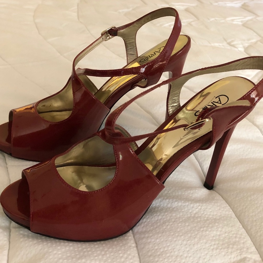 Like new! Carlos Santa Heels